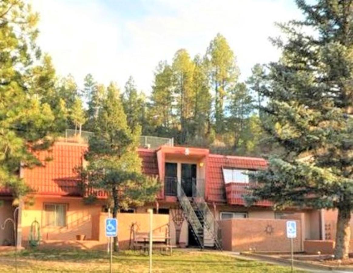Pinecliff Village Resort Hollywood Exterior foto